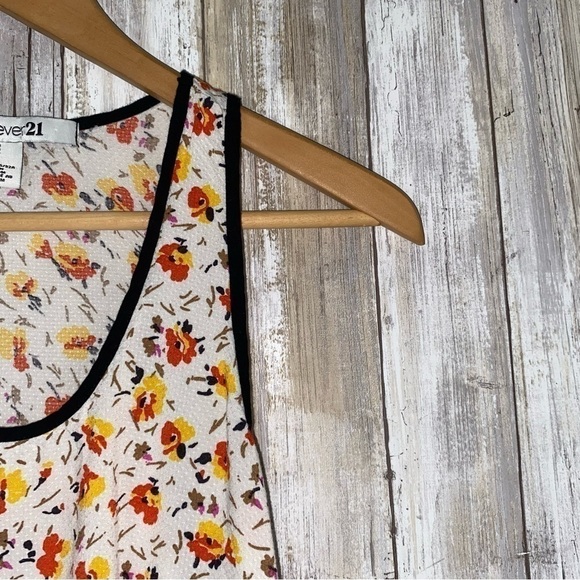Forever 21 Floral High Low Crop Tank - Picture 2 of 5